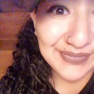 Meet your Posher, Araceli